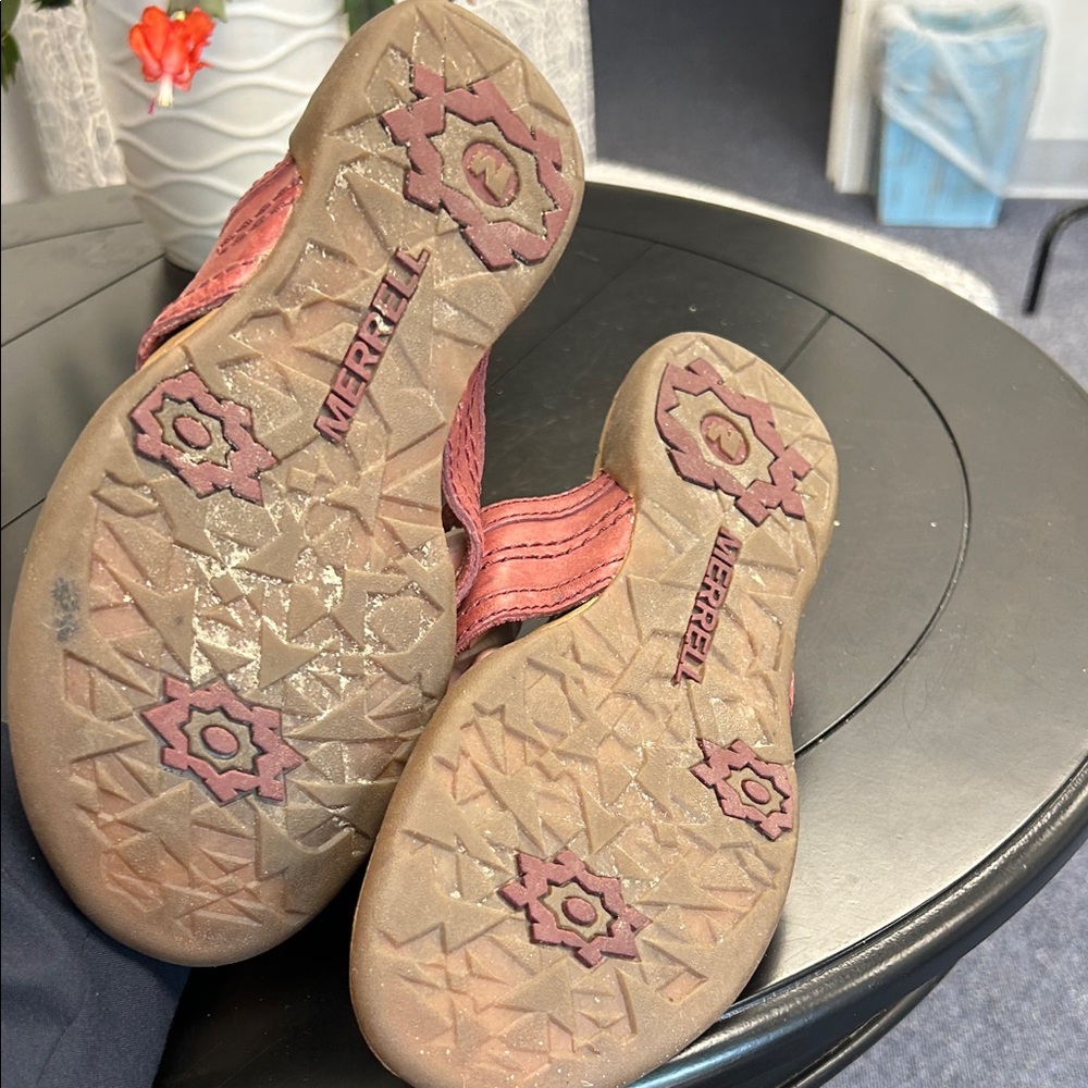 Merrell Women’s Rust Red Suede Thong Sandals 7 - Picture 6 of 6